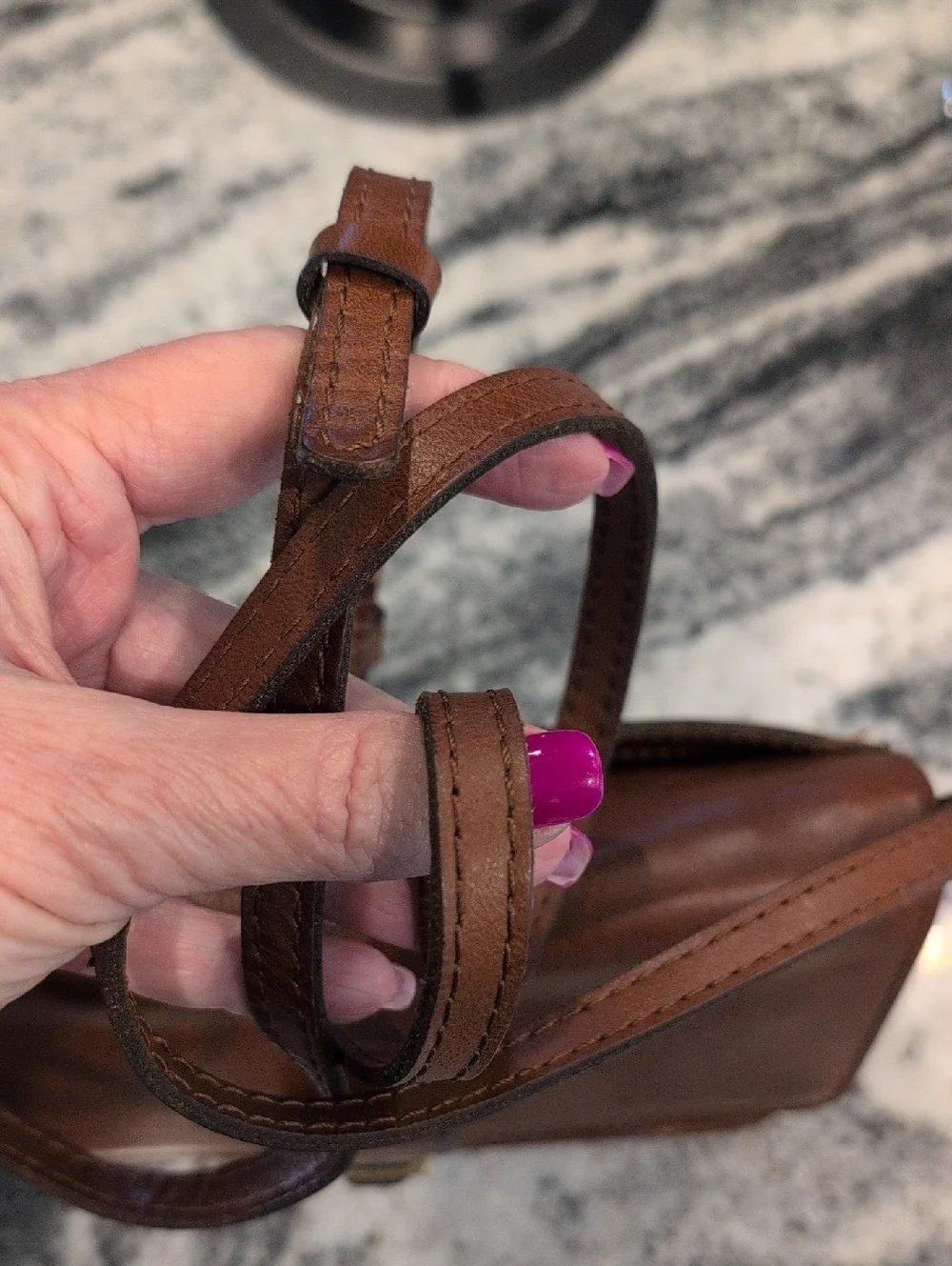Patricia Nash Lanza Tan Leather Crossbody with Push Lock - VINTAGE